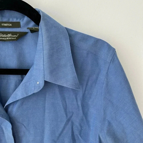 Eddie Bauer wrinkle resistant  blue top - Picture 2 of 14